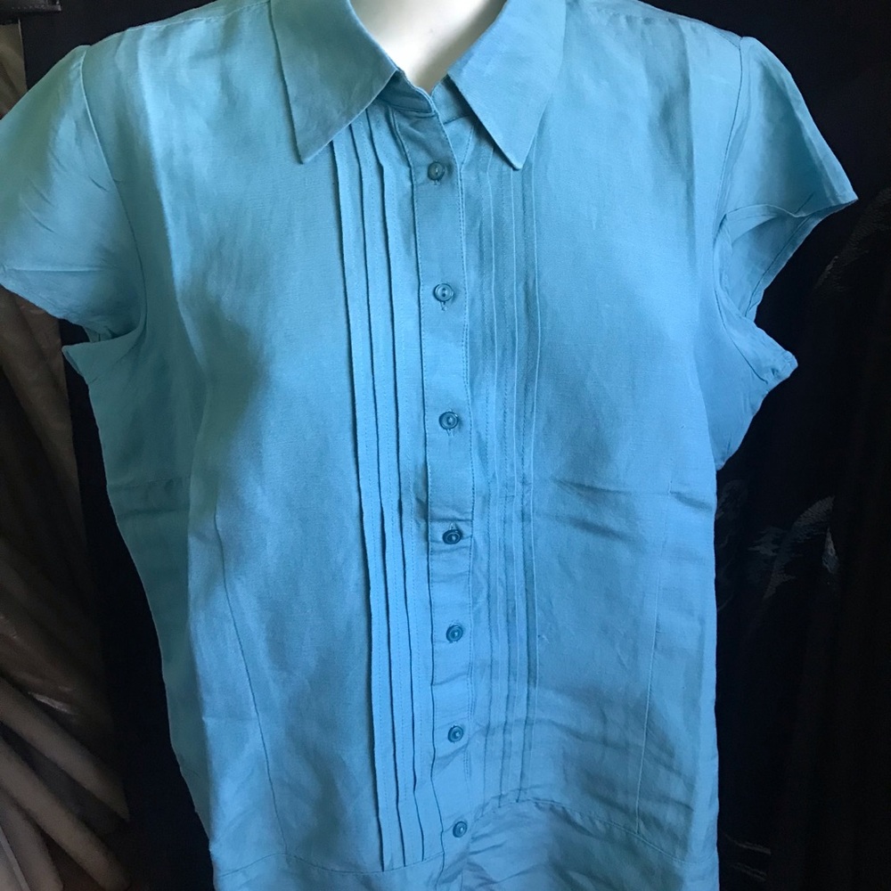 Light Green Cap Sleeve Button Front Blouse